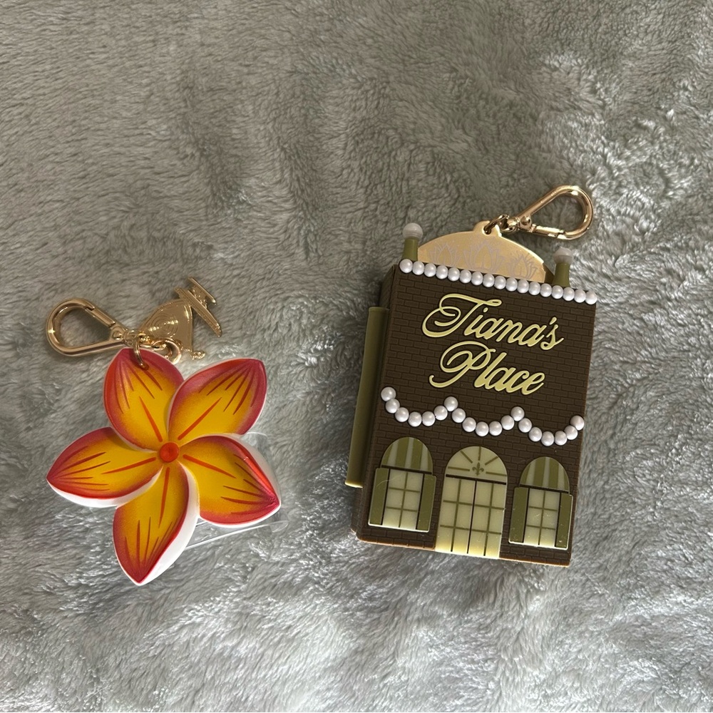 Bath and Body Works x Disney Pocketbac holders- Tiana and Moana